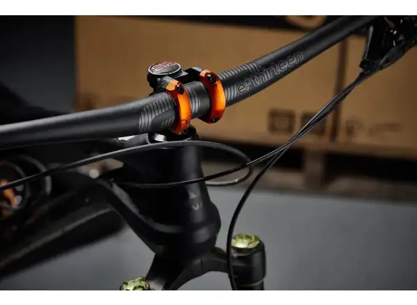 E-13 Plus 35 mostek 50 mm Black/Naranja