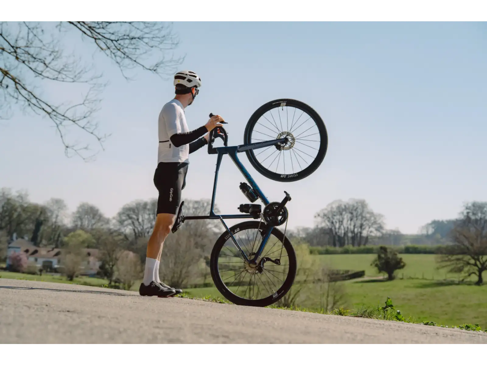 Isaac Kaon 105 Di2 2x12 gravel rower Saphire Blue