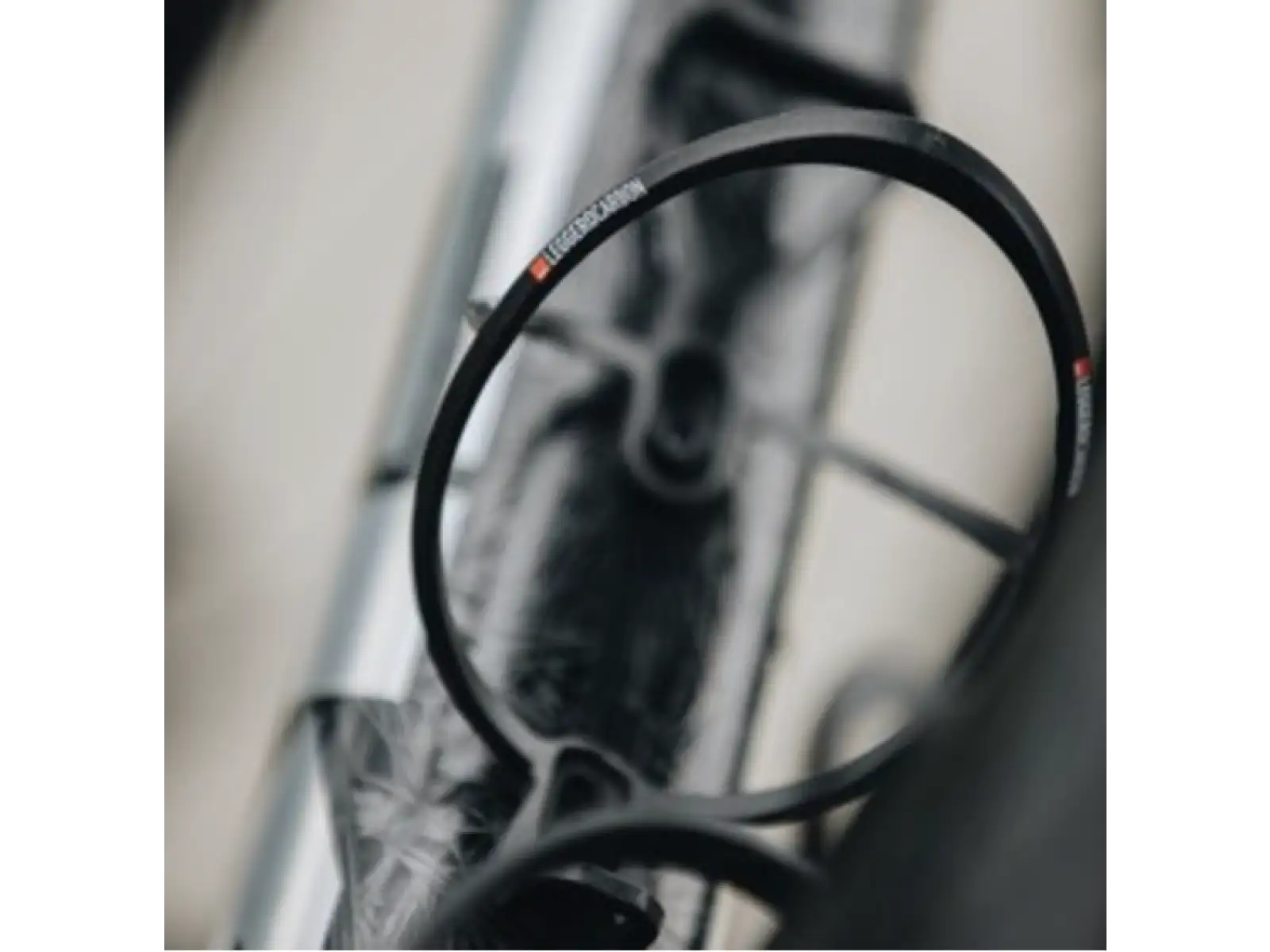 ELITE LEGGERO 2.5 koszyk Carbon
