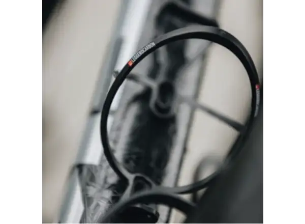 ELITE LEGGERO 2.5 koszyk Carbon