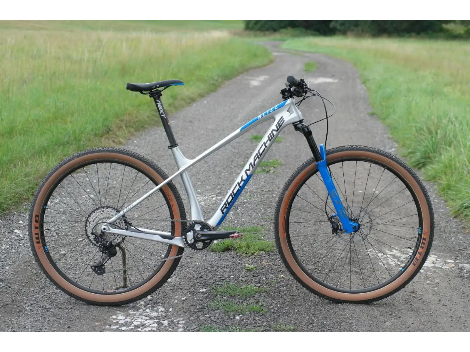 Rock Machine Blizz CRB 20 29 glossy srebrny/niebieski