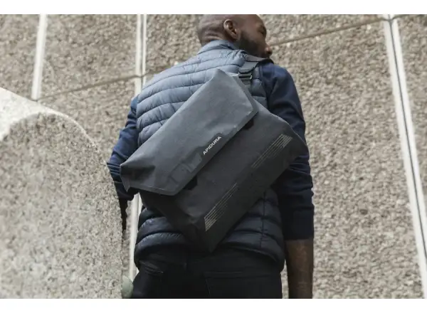 Apidura City Messenger plecak 13"