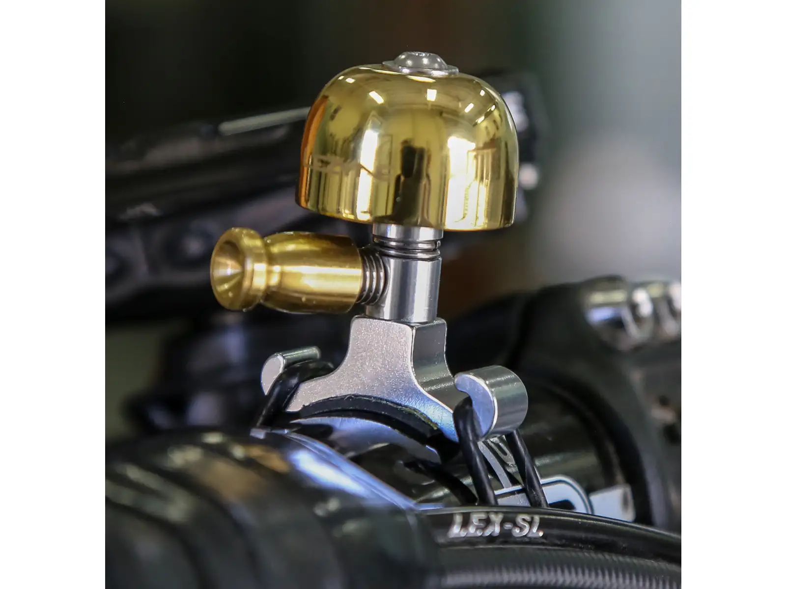 Lezyne Classic Brass Bell Small dzwonek złoty/czarny