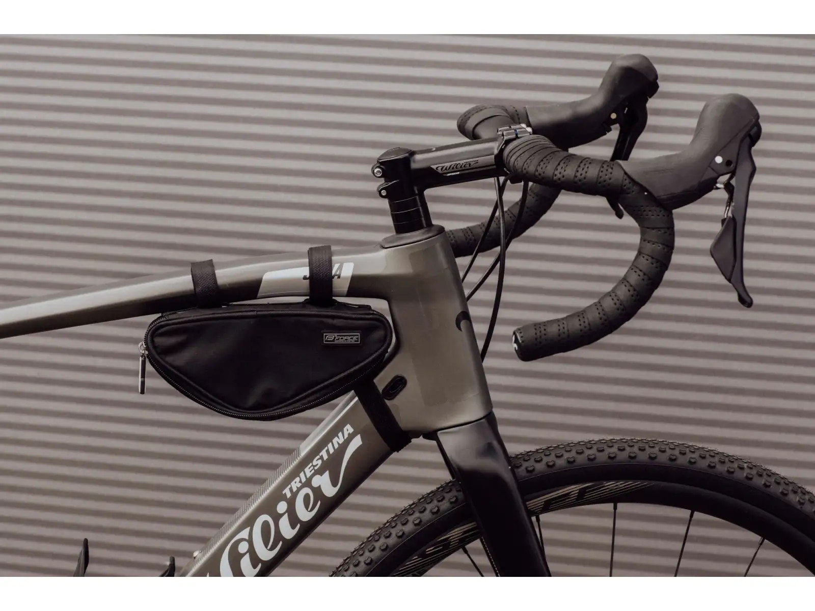 Force Trinity torba ramowa do roweru elektrycznego 0,6 l czarna