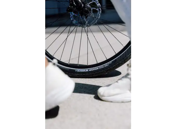 Schwalbe Motion Big Apple E-25 20" opona dziecięca Black Reflex