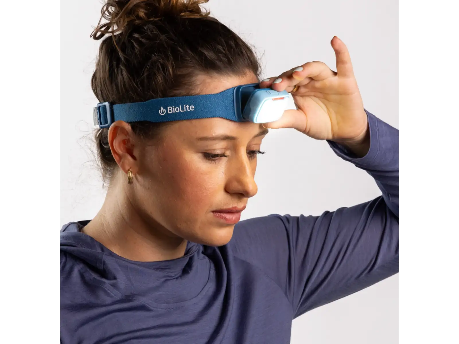 BioLite Range 500 latarka czołowa Slate Blue