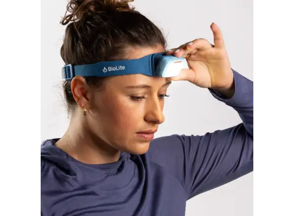 BioLite Range 500 latarka czołowa Slate Blue