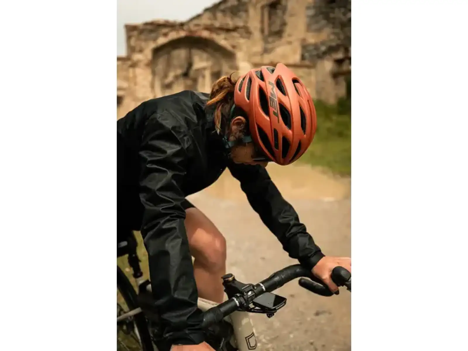 MET Estro MIPS Wander kask Cinnamon