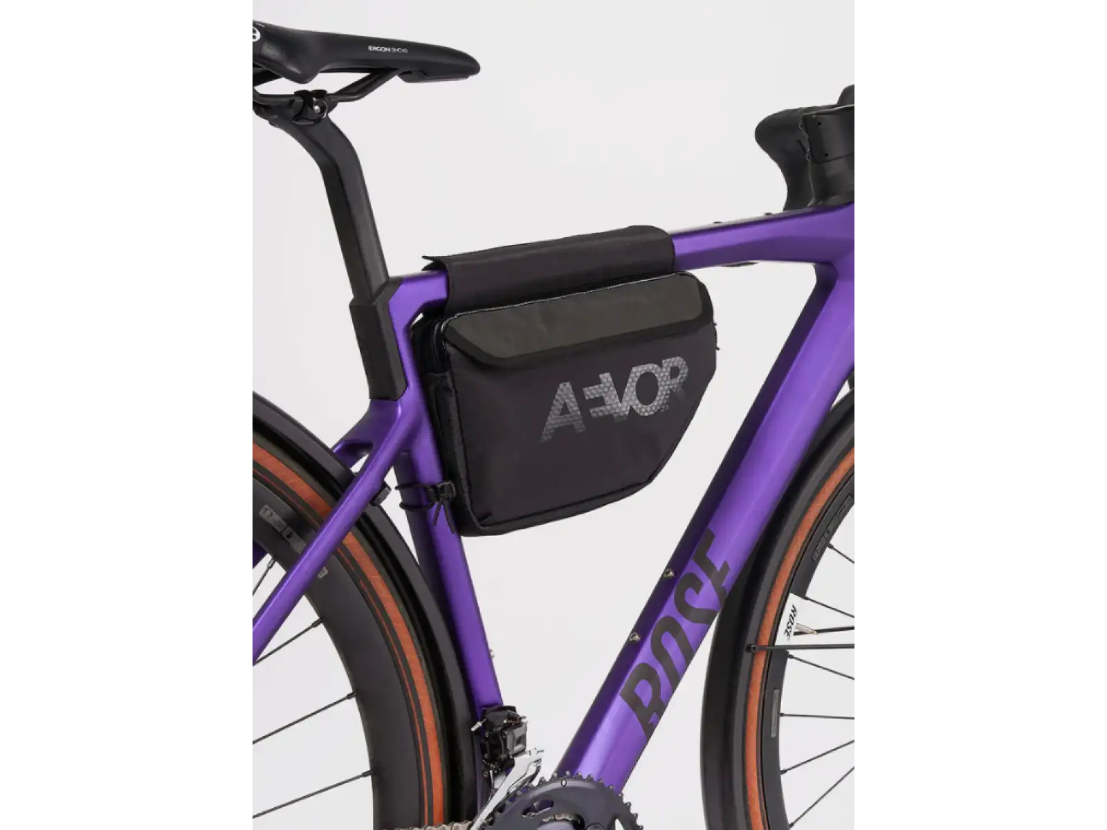 Aevor Bike Frame Bag torba do ramy / przez ramię Proof Black