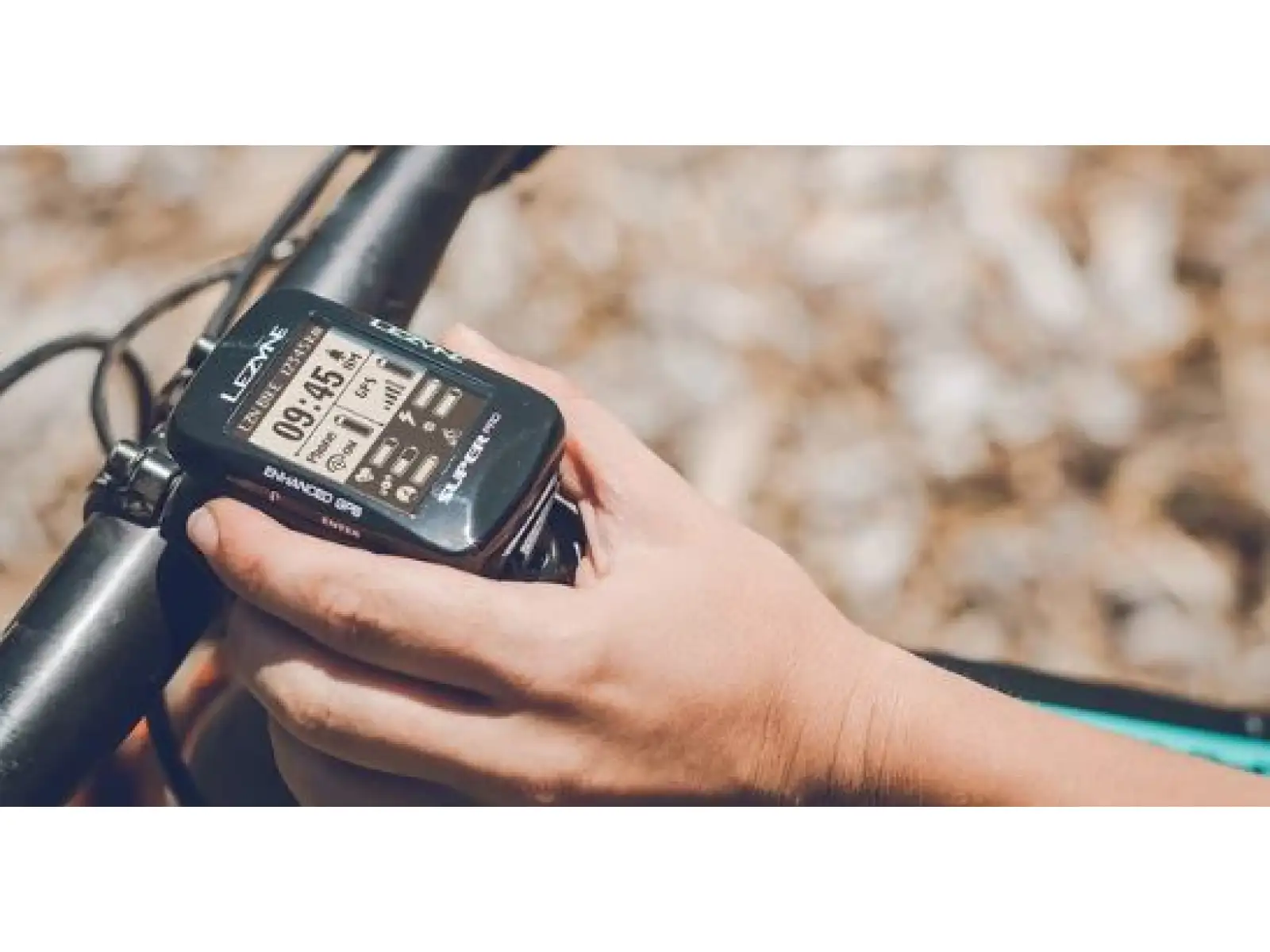 Lezyne Super Pro GPS nawigacja czarna
