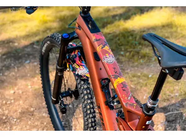 All Mountain Style folie ochronne na ramę Extra RedBull Rampage Red/Yellow