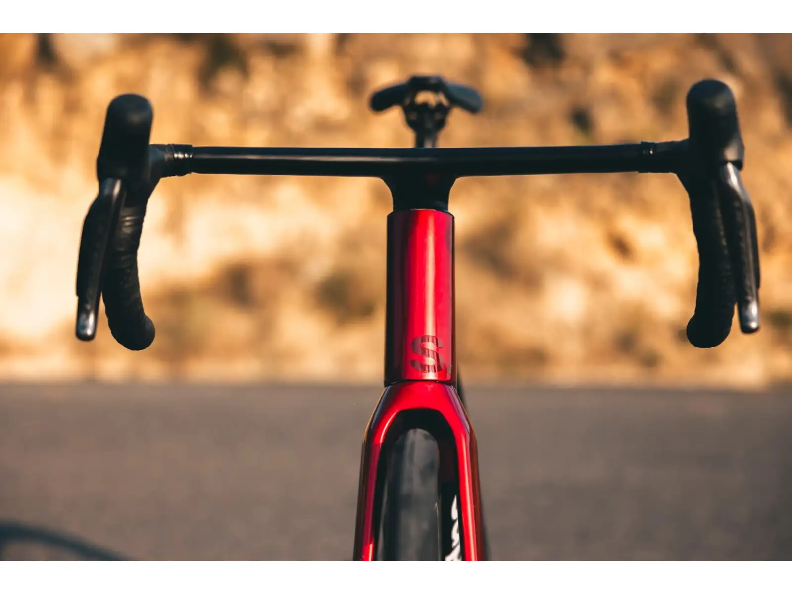 Superior X-Road 9.8 GF rower szosowy gloss carbon red