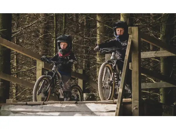 Early Rider Hellion X24 rower dziecięcy Moonstone