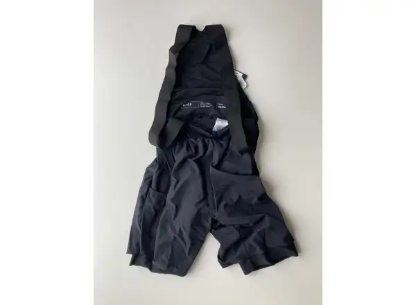 Fox Flexair Ascent męskie spodenki z szelkami i wkładką Black