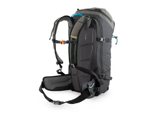Pinguin Ridge 28 zimowy plecak Black