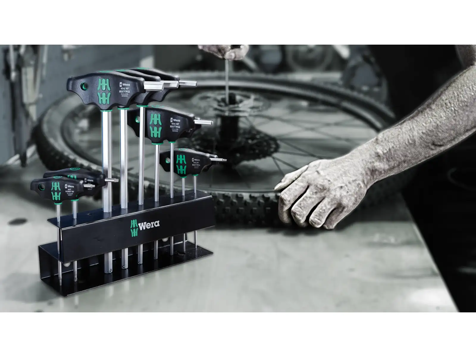 Wera Bicycle Set 6 wkrętaki Hex-Plus TORX z rękojeścią T 10 szt ze stojakiem