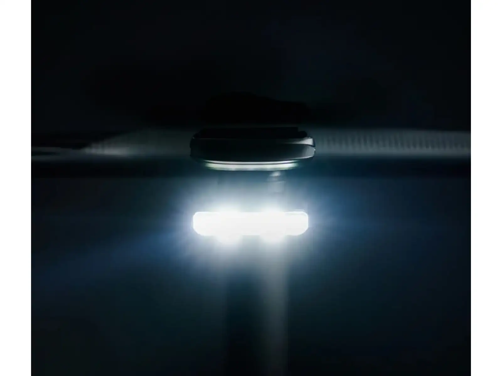 Lezyne Road Drive 500 przednia lampka