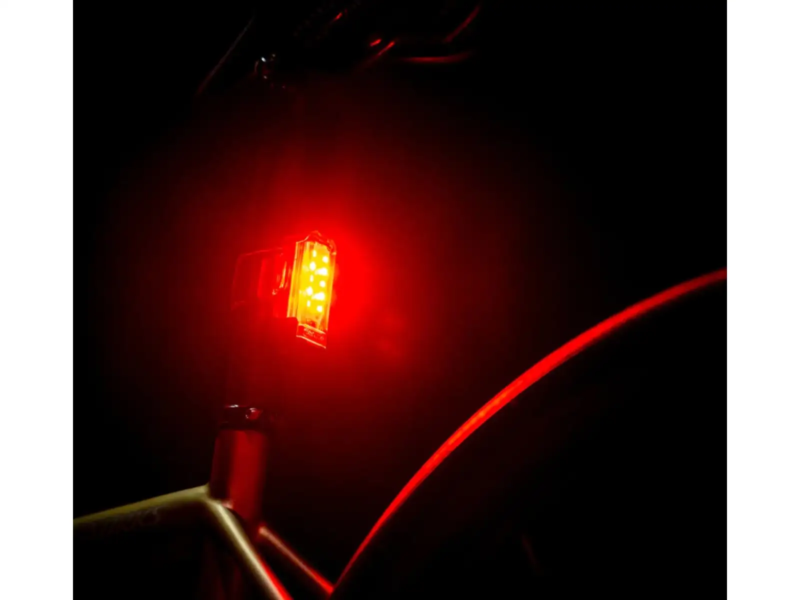 Lezyne Strip Drive Pro 400+ tylne światło czarna