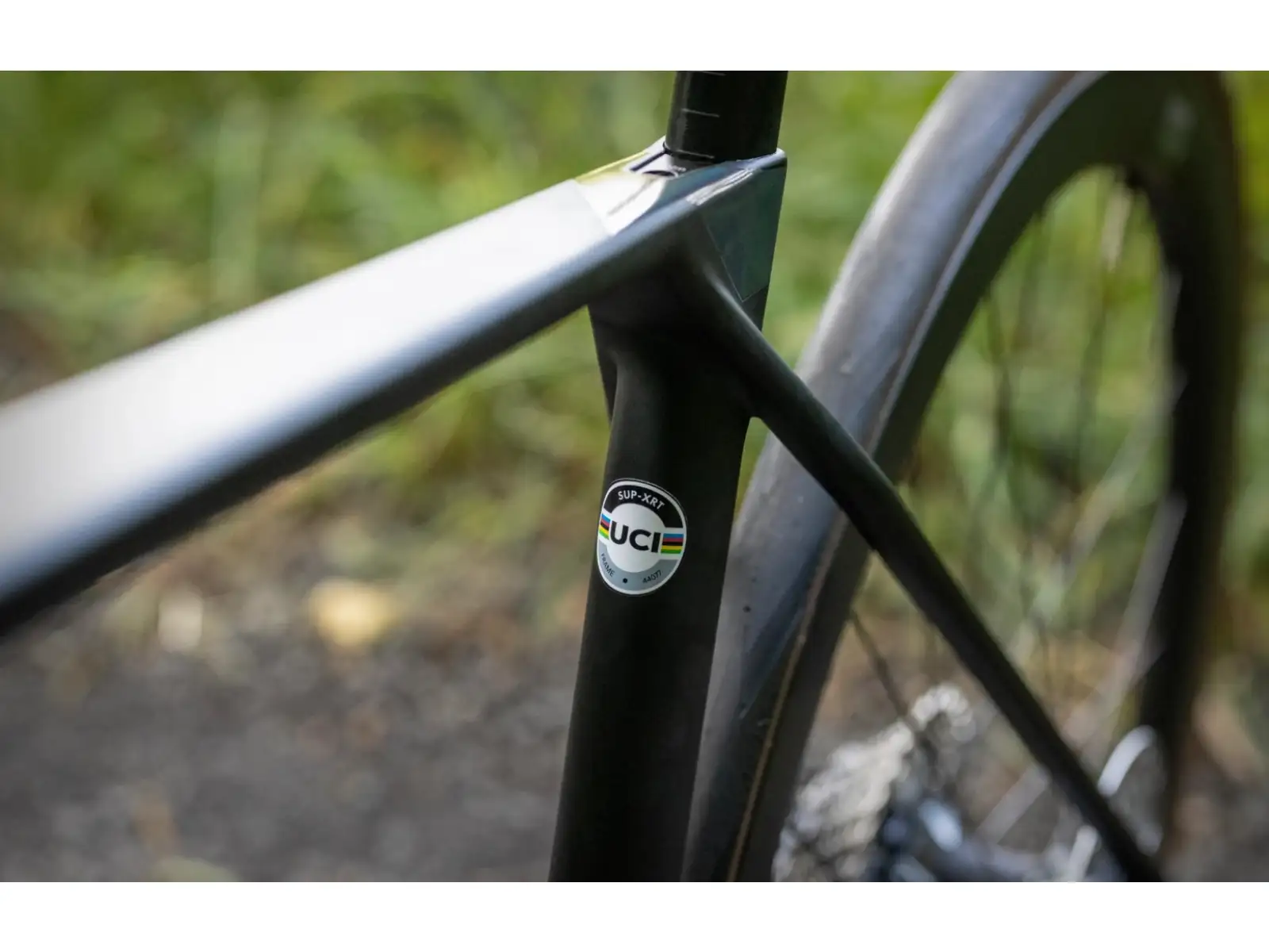 Superior X-Road Team Issue R rower szosowy Matte Black/Stealth Chrome