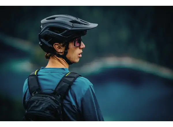 Abus Cliffhanger MTB kask Midnight Blue