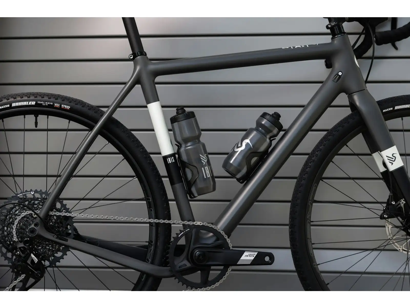 Ibis Hakka Mx Rival gravel rower Slate