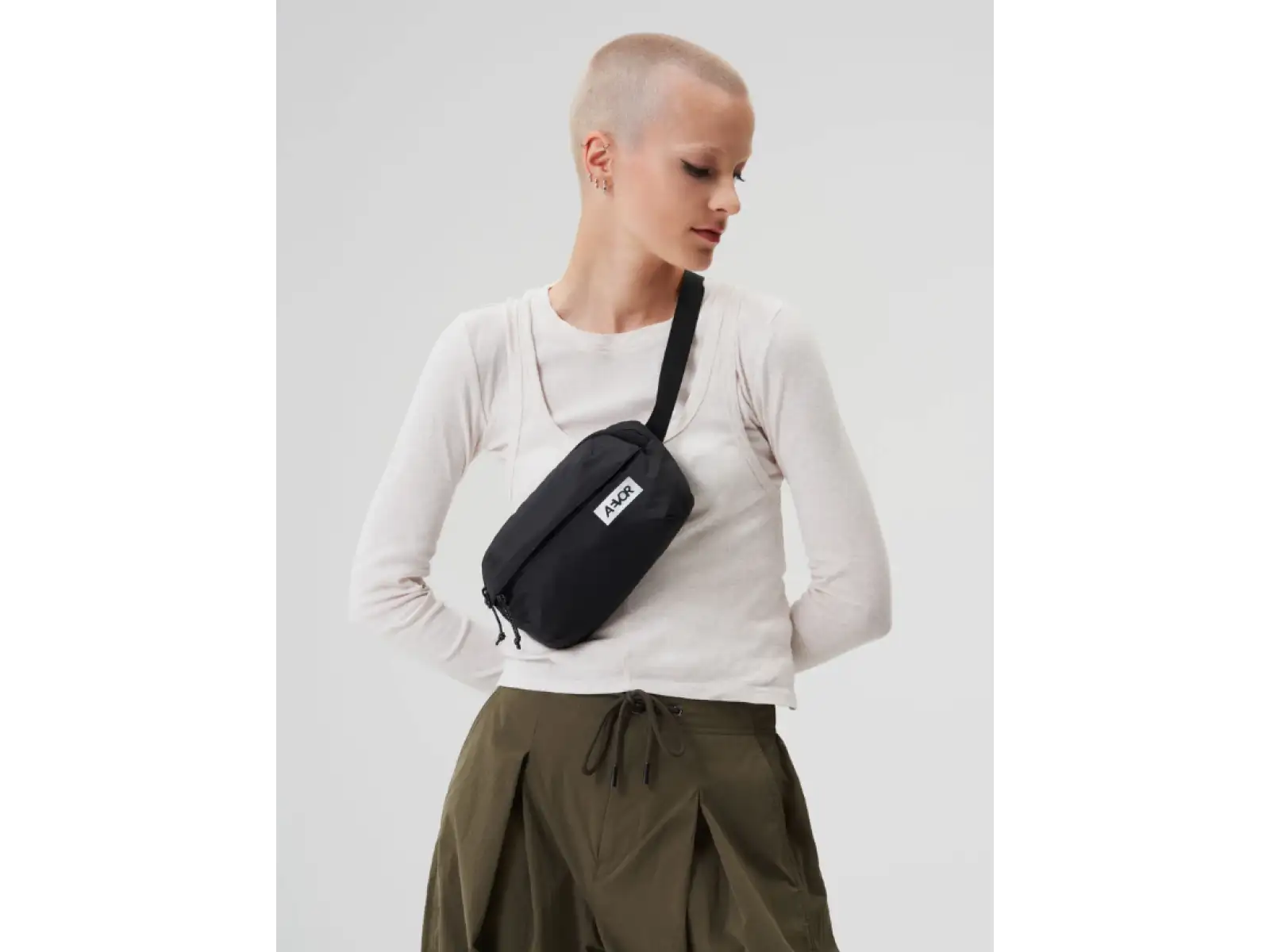 Aevor Hip Bag Ease torba na ramię/nerka Black