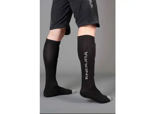 Endura SingleTrack Shin Guard skarpetki Black