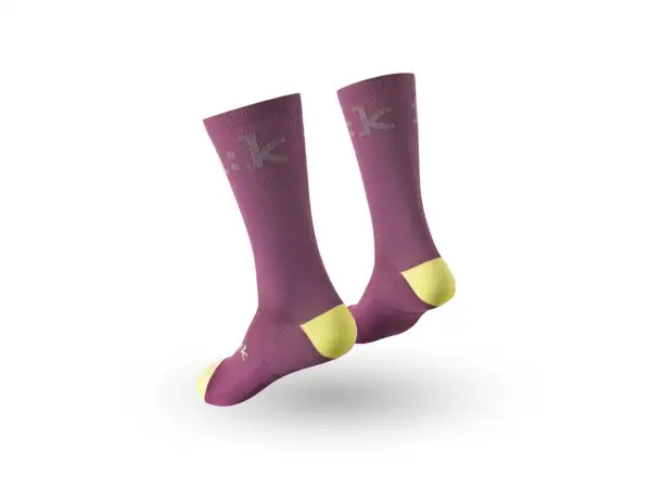Fizik Team Edition skarpety rowerowe Grape