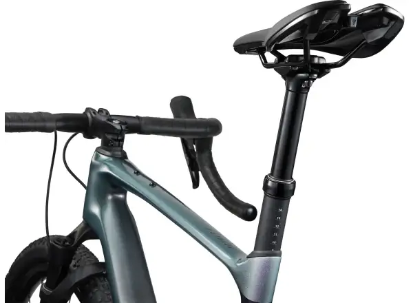 Giant Revolt X Advanced Pro 0 gravel rower Airglow Black Currant