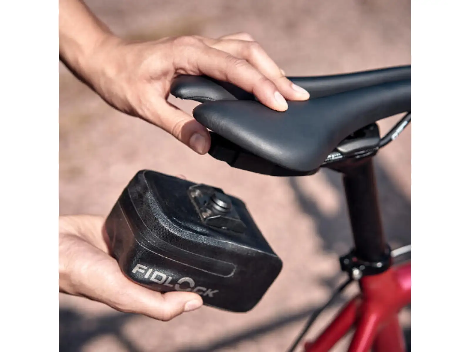 Fidlock Saddle Bag torba podsiodłowa 600 ml