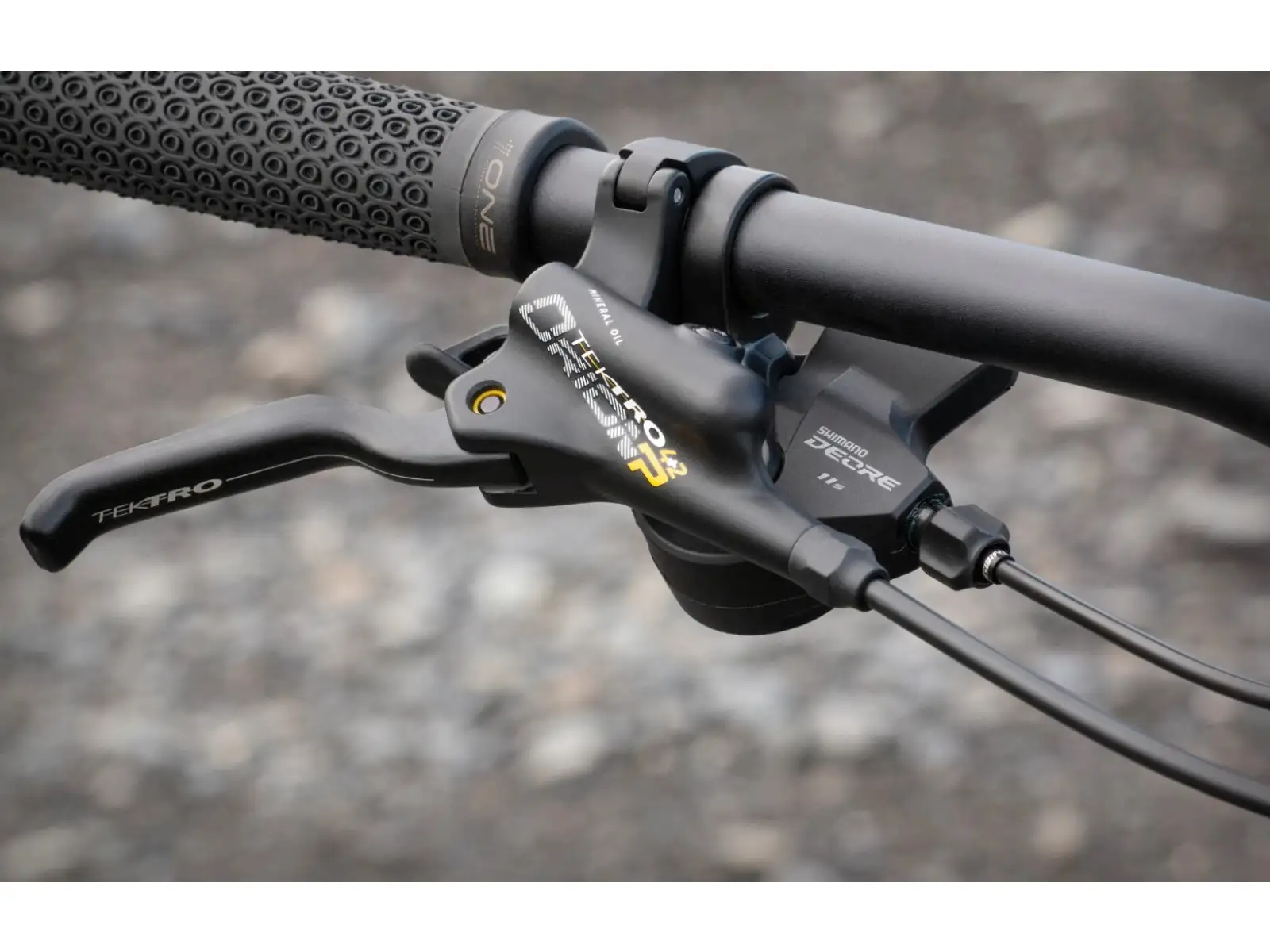 Superior eXF 8089 rower elektryczny z pełnym zawieszeniem Matte Black/Chrome Silver
