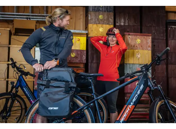 One Bikeparts RC.Bag 30 With Avs torba black