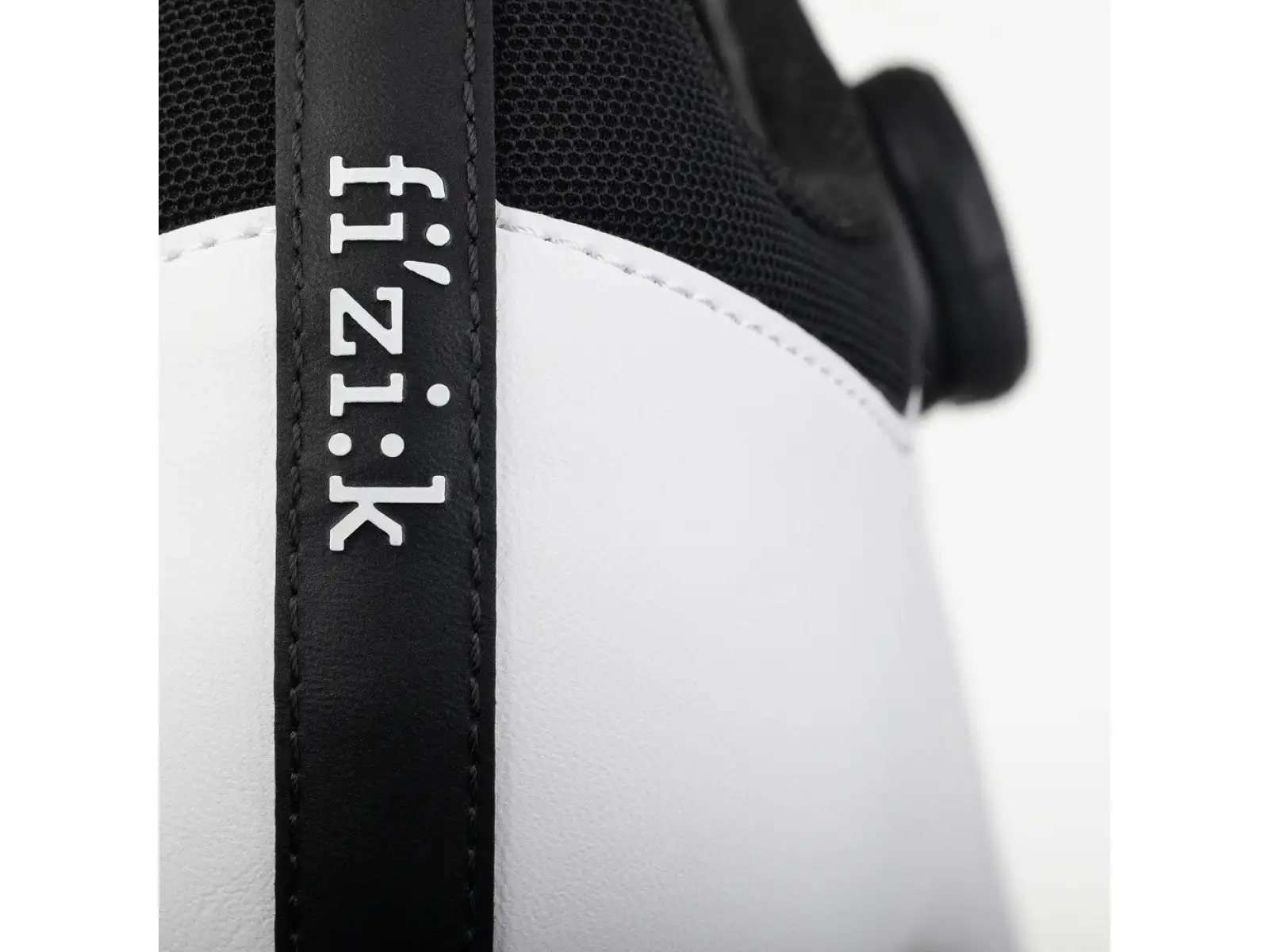 Fizik Vento Omna Wide szosowe buty kolarskie White/Black