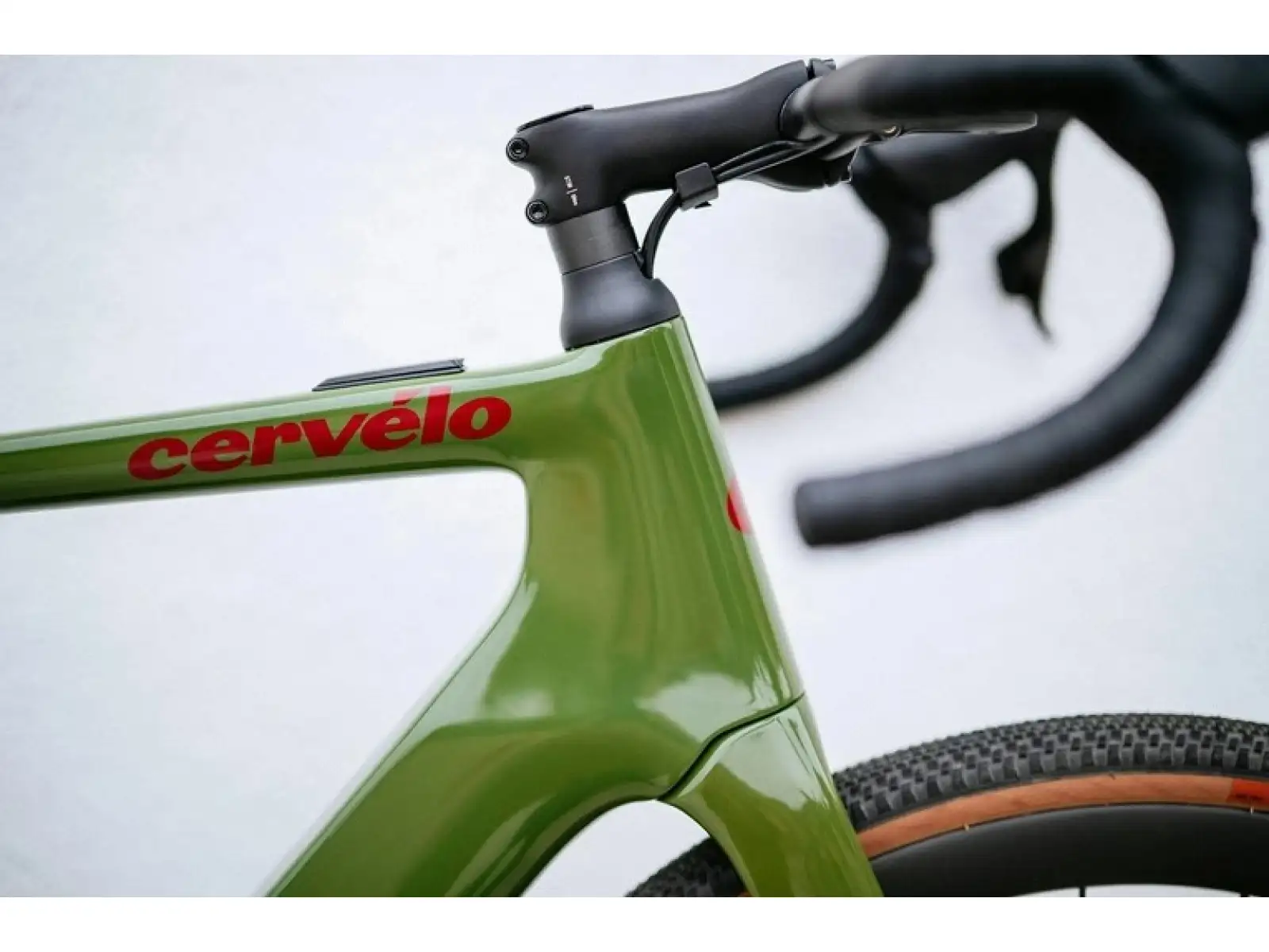 Cervélo Rouvida Force XPLR AXS 1 szosowy rower elektryczny Expedition Green