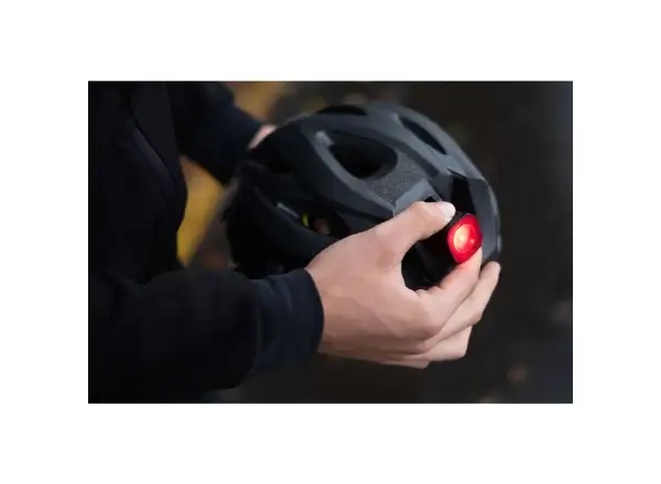 Giant Recon TL 100 tylna lampka USB
