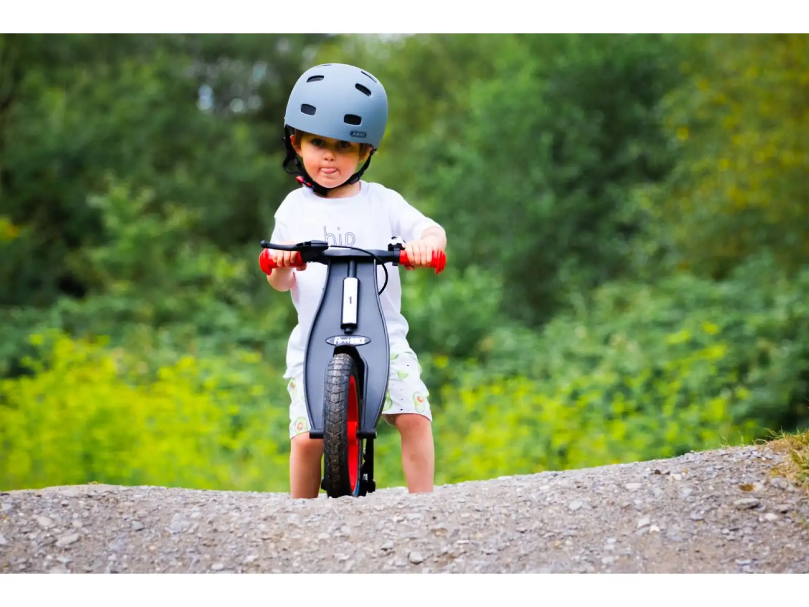 First Bike BASIC LIGHT BLUE dziecięcy rowerek biegowy bez hamulca