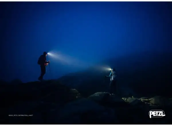 Petzl ACTIK 2025 latarka czołowa czerwona