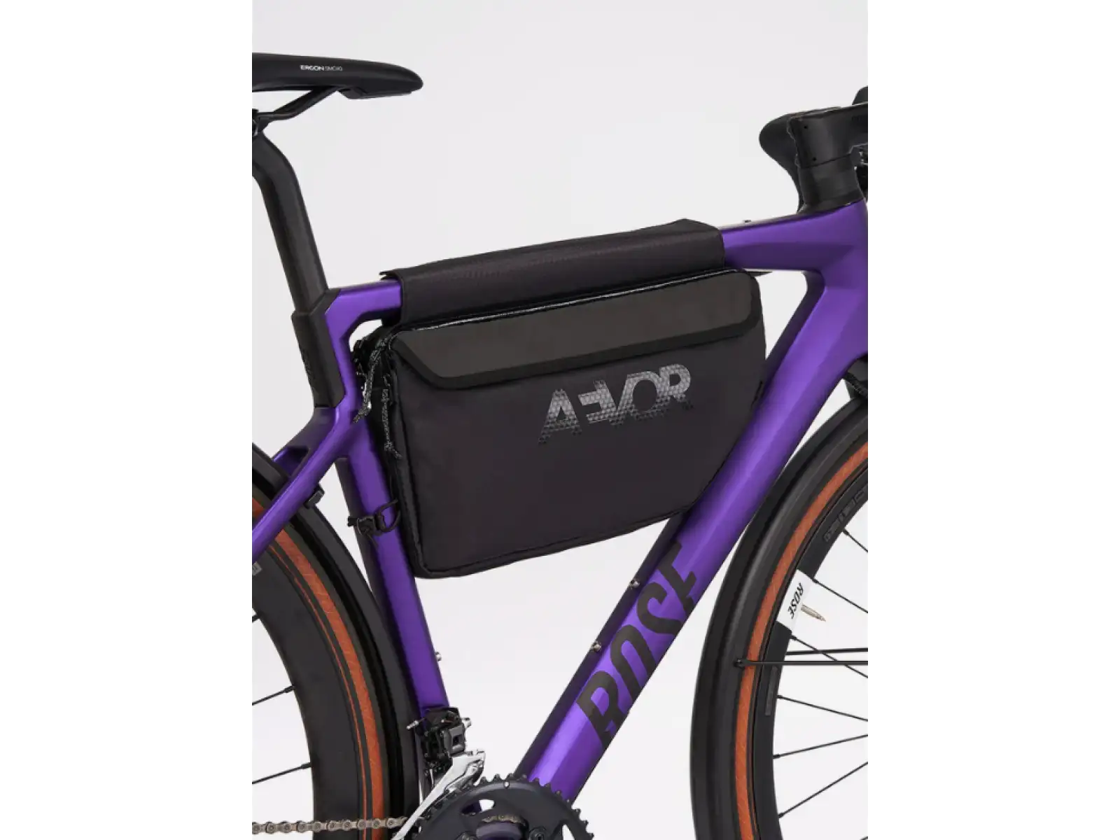 Aevor Bike Frame Bag  Large torba do ramy / na ramię Proof Black