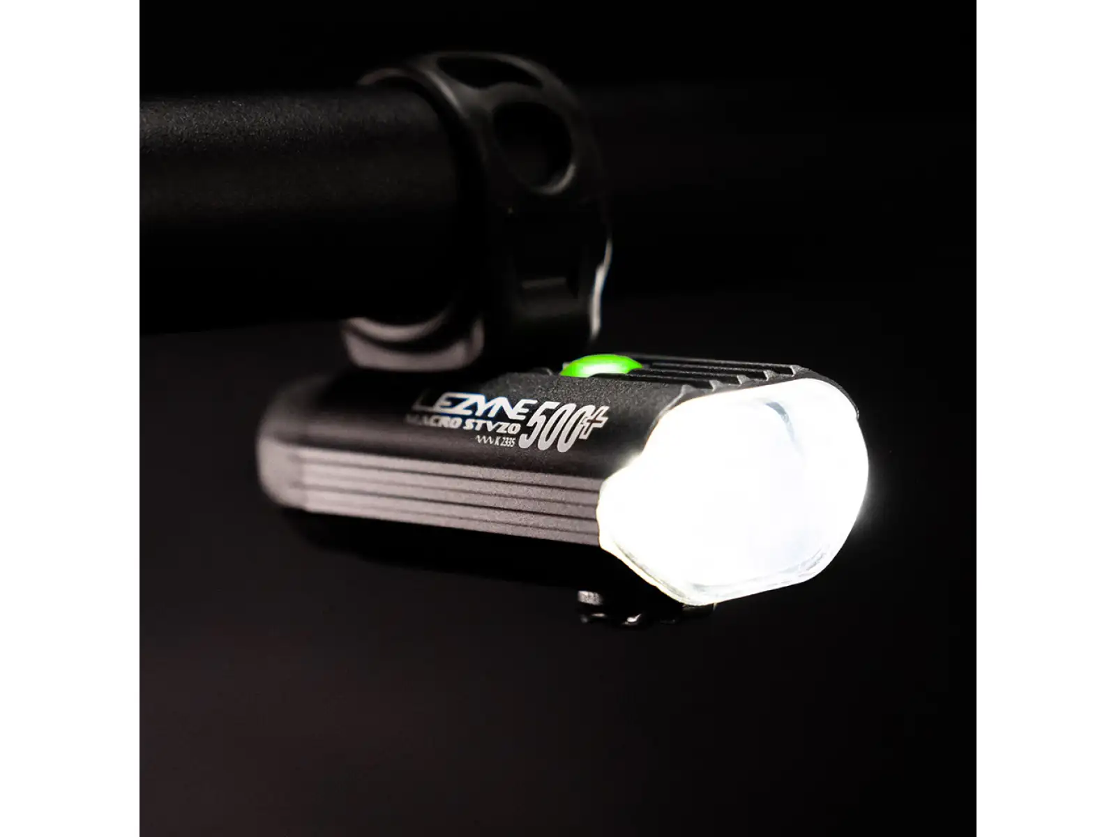 Lezyne Macro StVZO 500+ przednia lampka Reverse
