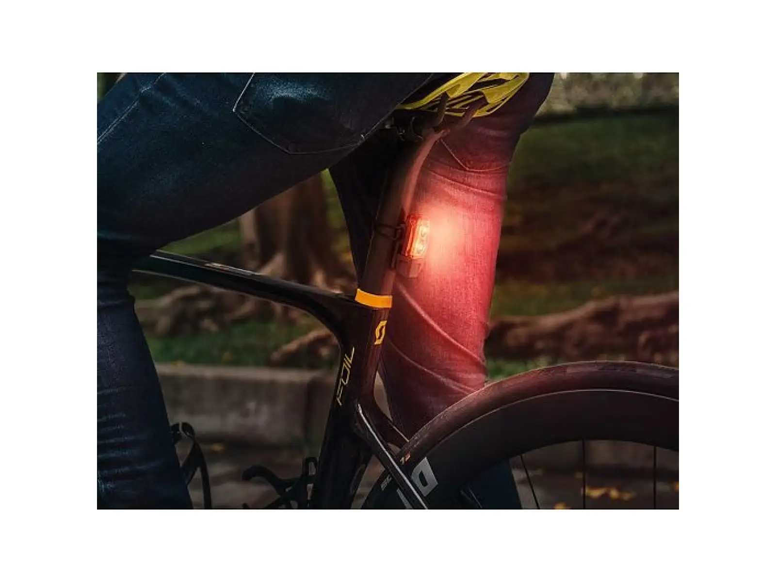 Topeak Taillux 25 USB tylna lampka rowerowa