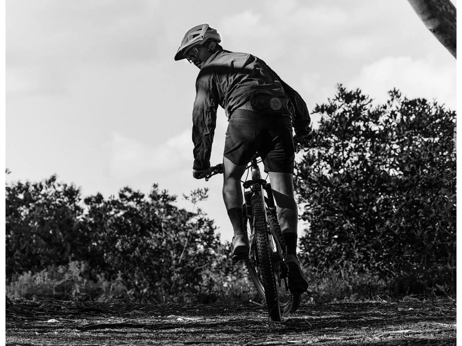 Cannondale Terrus kask Starry Night Black