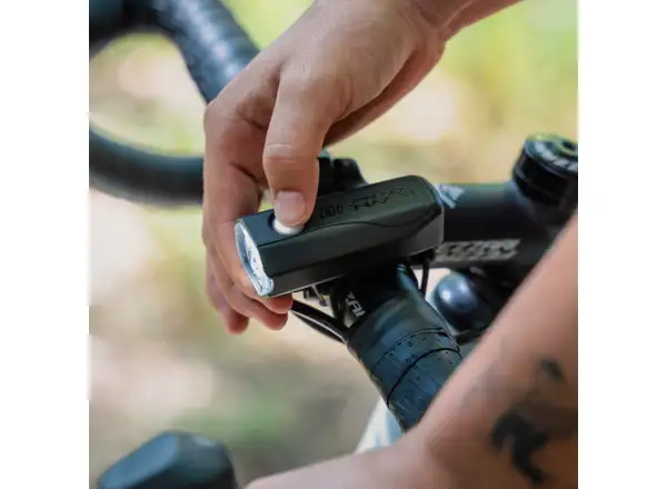 Lezyne KTV Drive Pro 400+ przednia lampka