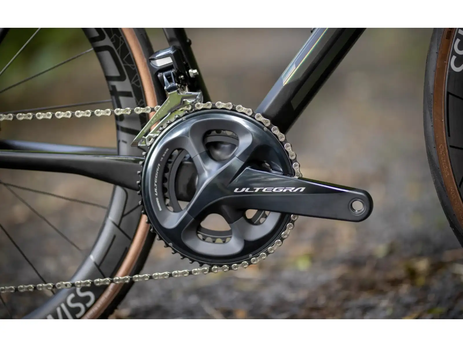 Superior X-Road Team Issue R rower szosowy Matte Black/Stealth Chrome