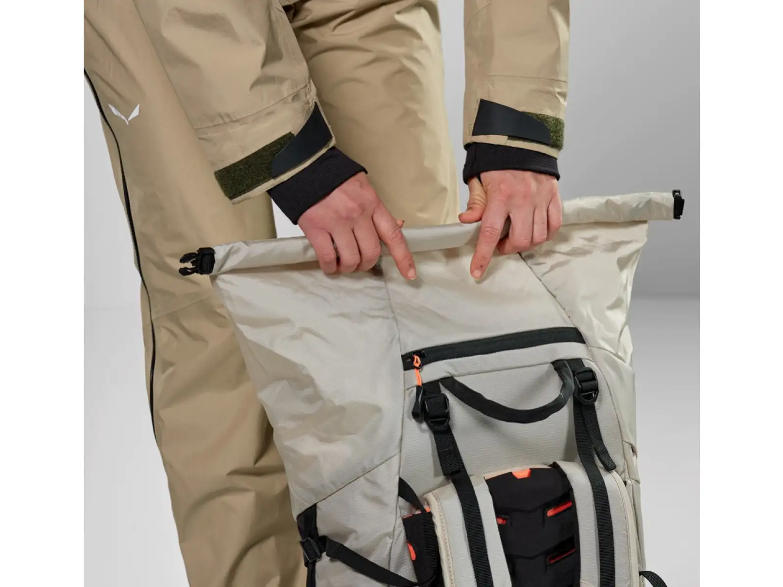 Salewa Puez damski plecak 32 l + 5 l Black Out/Oatmeal
