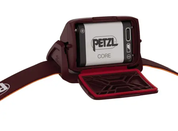 Petzl ACTIK CORE 2025 latarka czołowa czerwona