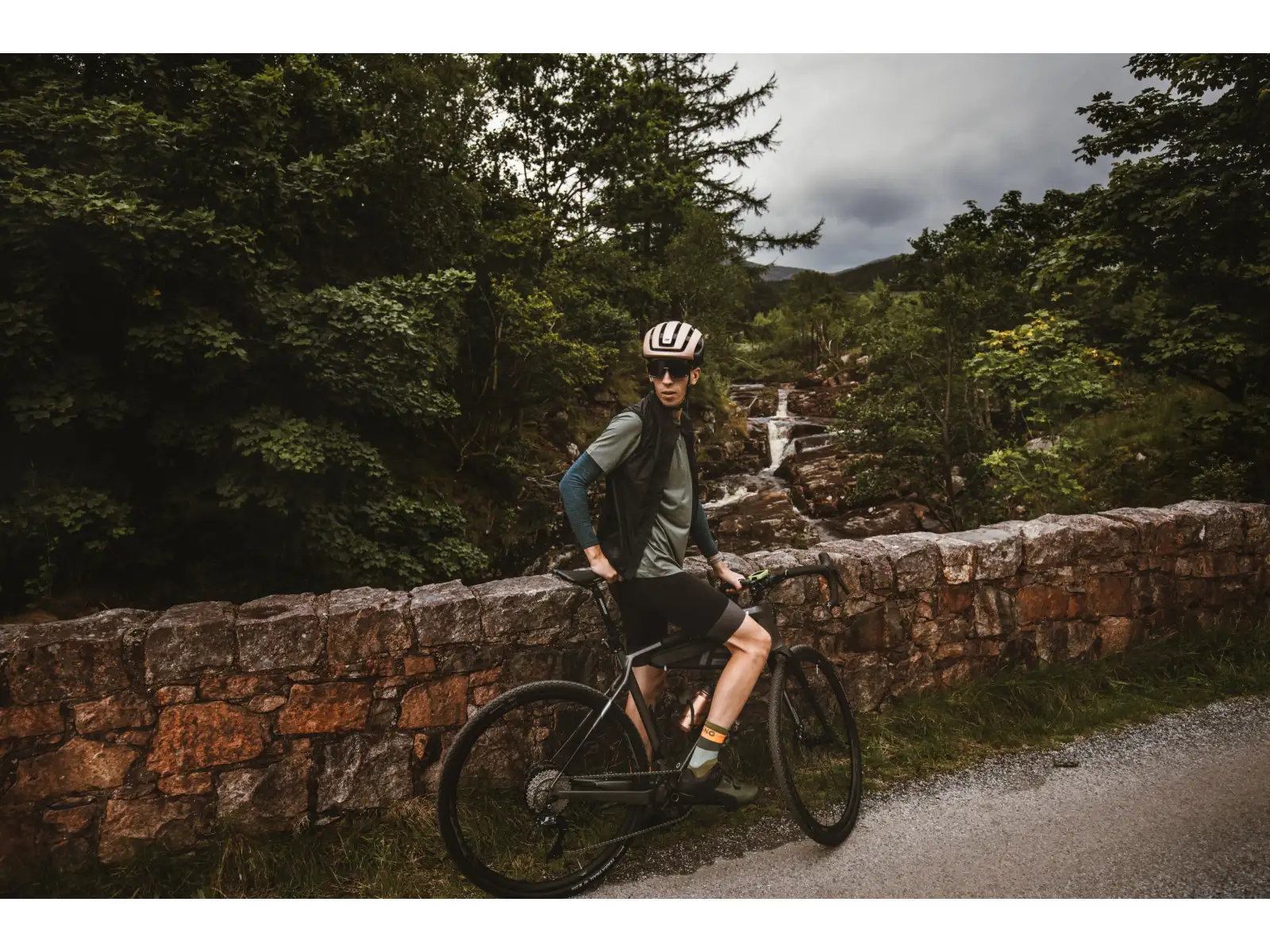 Force MTB Mount męski dres krótki rękaw Army