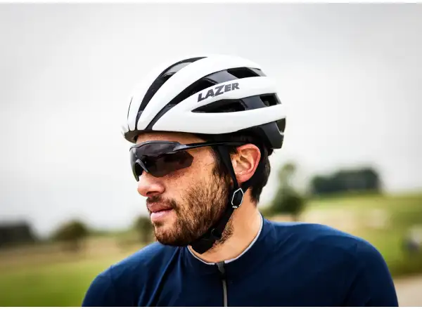 Lazer Sphere kask White/Black