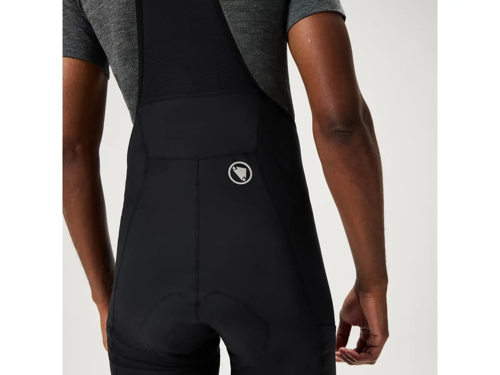 Endura Loop męskie spodenki z wkładką i szelkami Black