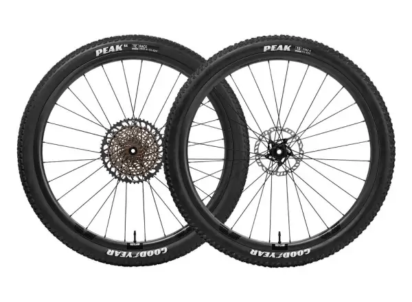 FFWD OUTLAW Carbon Boost 30 mm 29" zaplecione koła MattBlack