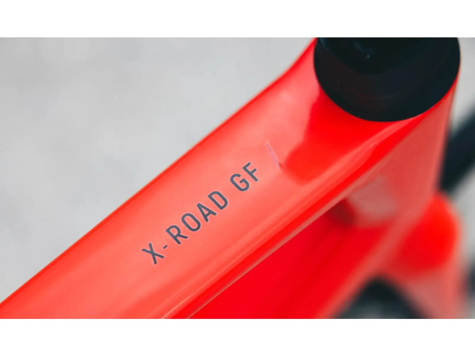 Superior X-Road 9.5 GF rower szosowy gloss grey / orange red
